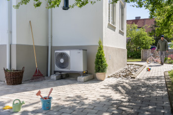 NIBE F2050-6 Heat Pump image 3